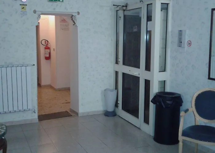 Otel Washington 2*